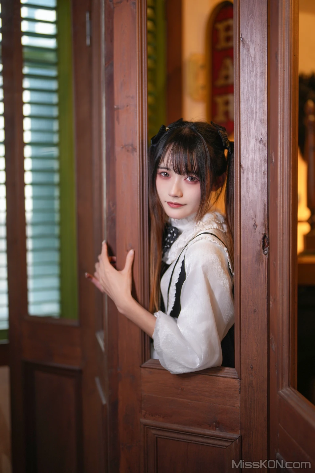 Coser@兔子Zzz不吃胡萝卜: 怪盗魔术师 (31 photos) – Page 2
