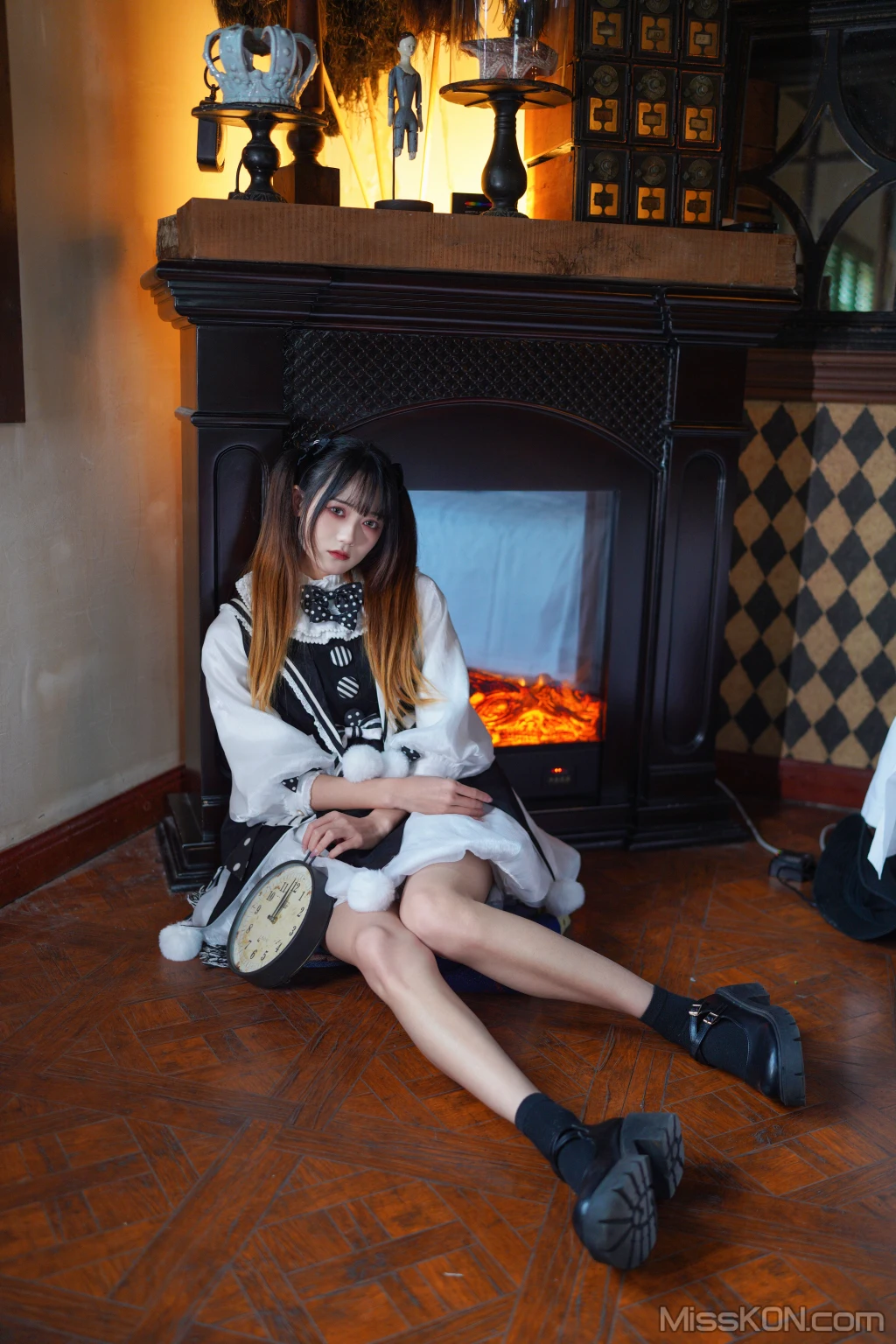 Coser@兔子Zzz不吃胡萝卜: 怪盗魔术师 (31 photos) – Page 3