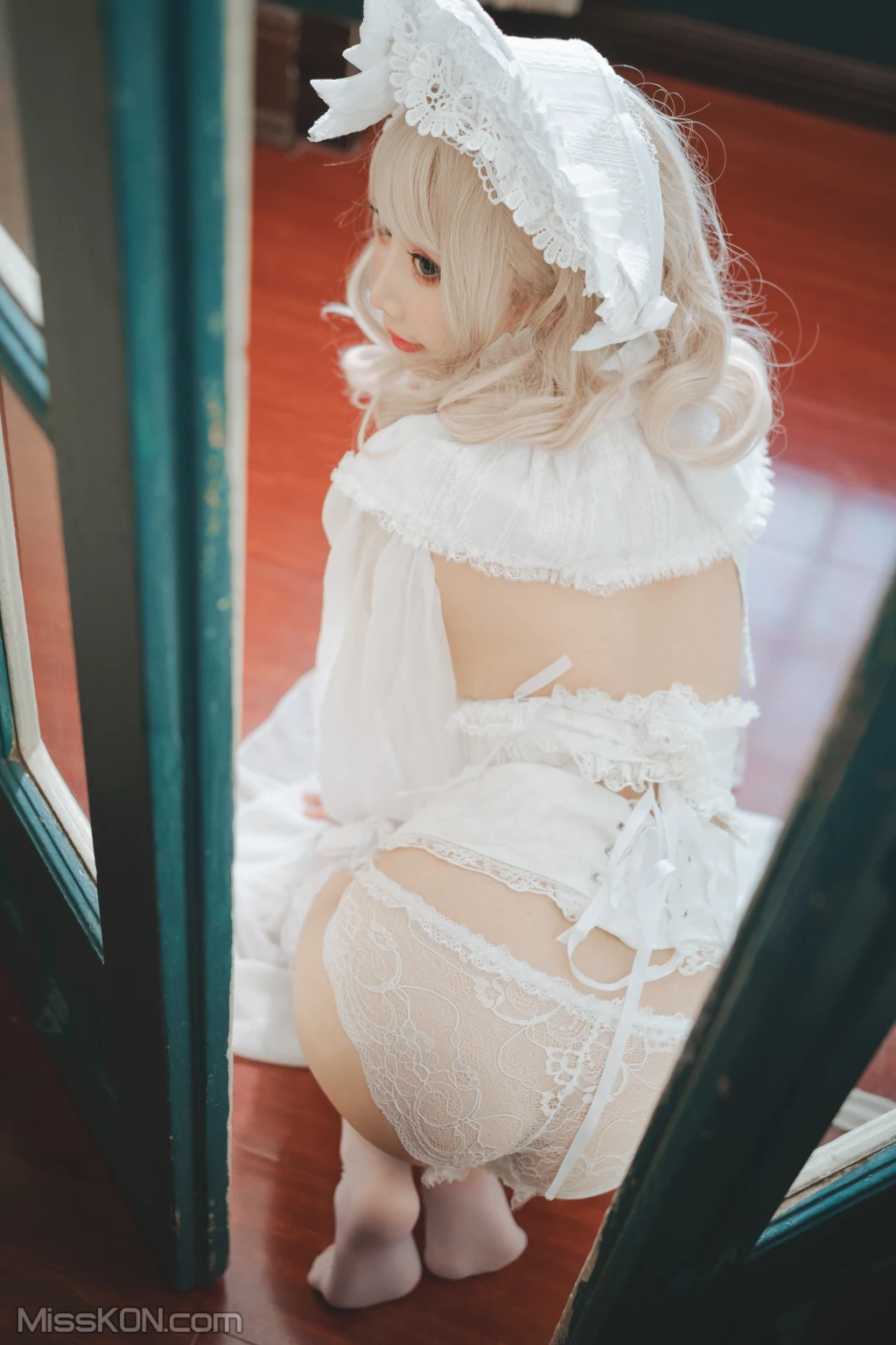 Coser@面饼仙儿 No.109: 法兰西YasahimeLO (36 photos)