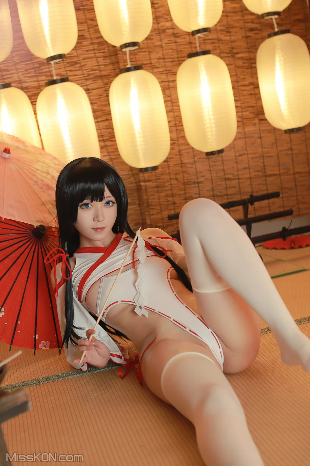 Coser@Asagiriai (愛ちゃん): 神社巫女 (31 photos)