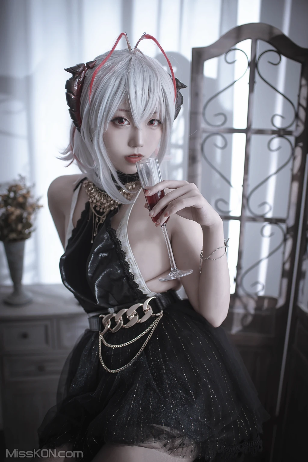 Coser@切切Celia: 明日方舟 W 礼服 (20 photos) – Page 2