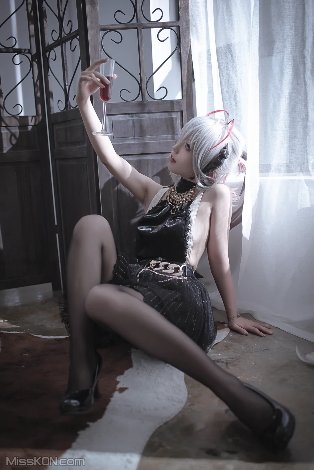 Coser@切切Celia: 明日方舟 W 礼服 (20 photos) – Page 2