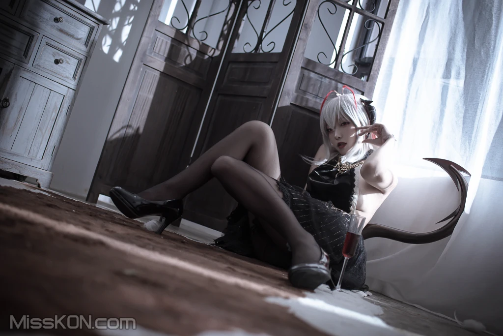 Coser@切切Celia: 明日方舟 W 礼服 (20 photos) – Page 2