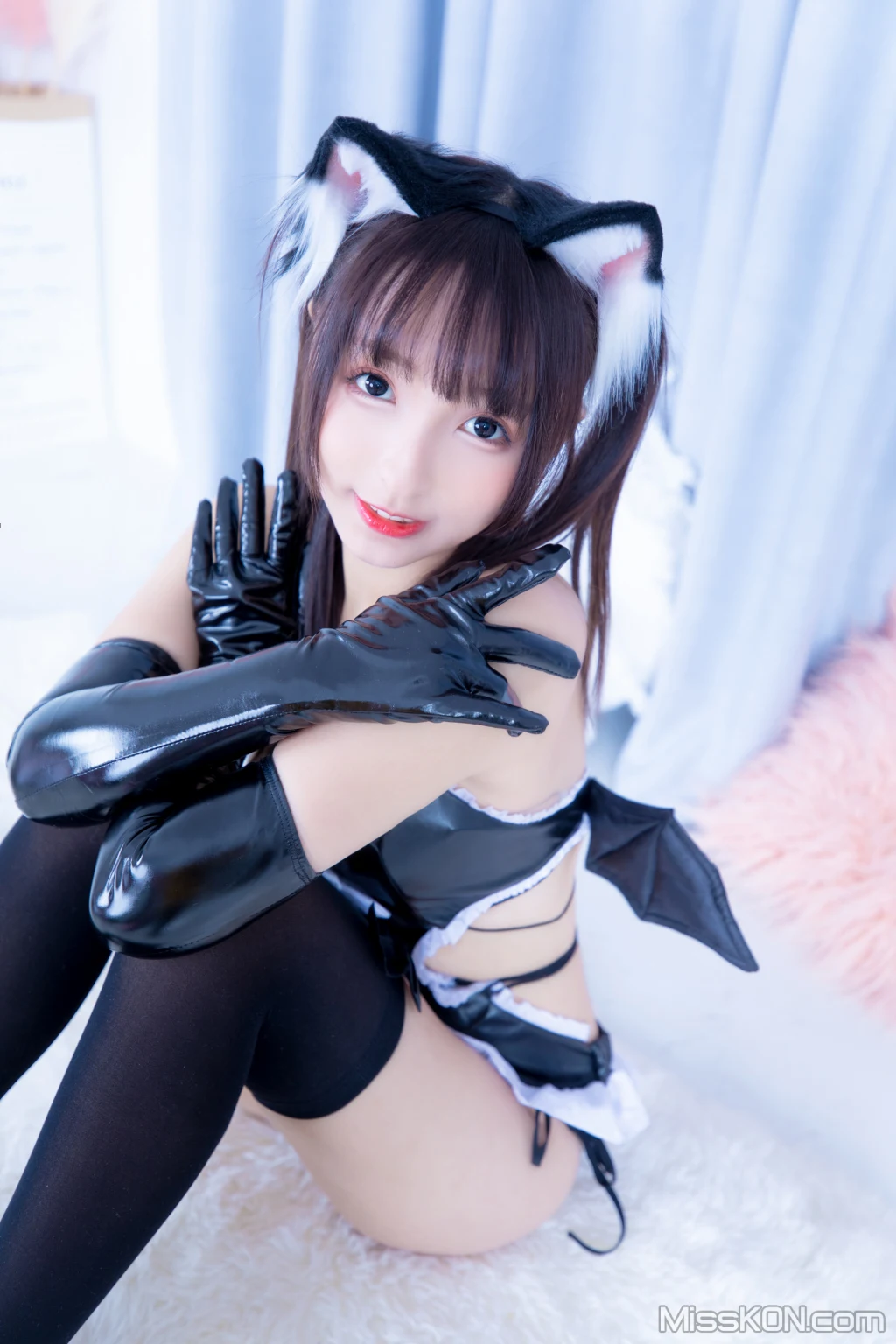Coser@神楽坂真冬 Vol.053: 电子相册-猫少女《ねこタイム》 (144 photos)