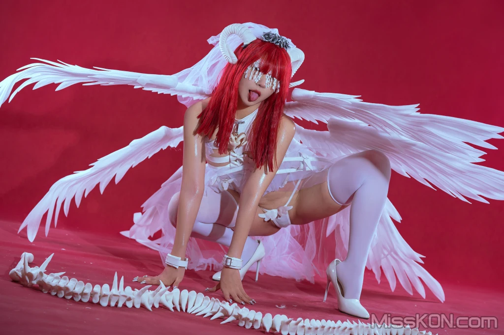 Coser@云溪溪 (Yunx1x1) Vol.062: 奶桃 萝斯莉莉斯·六翼炽天使 (24 photos) – Page 2