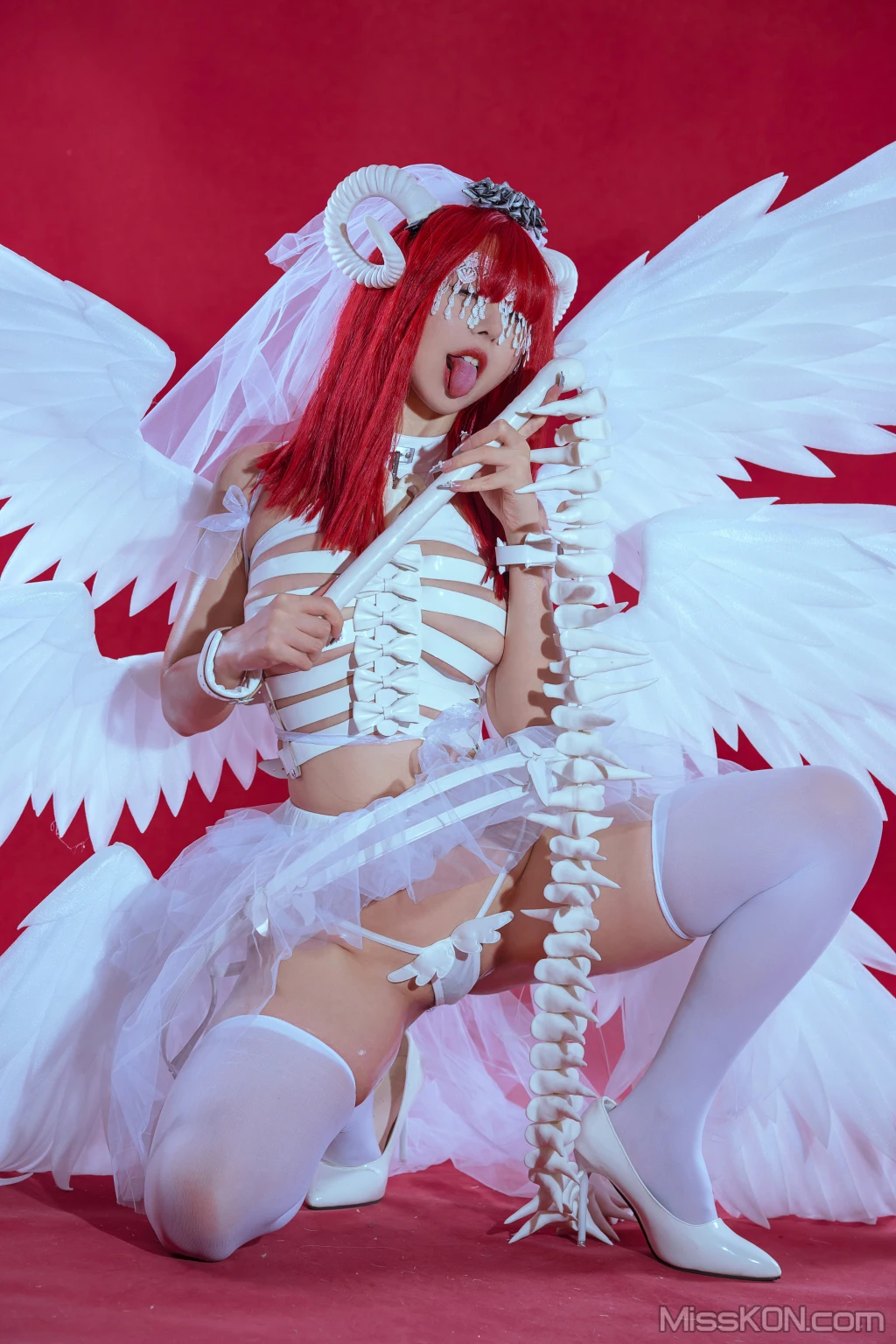 Coser@云溪溪 (Yunx1x1) Vol.062: 奶桃 萝斯莉莉斯·六翼炽天使 (24 photos) – Page 2