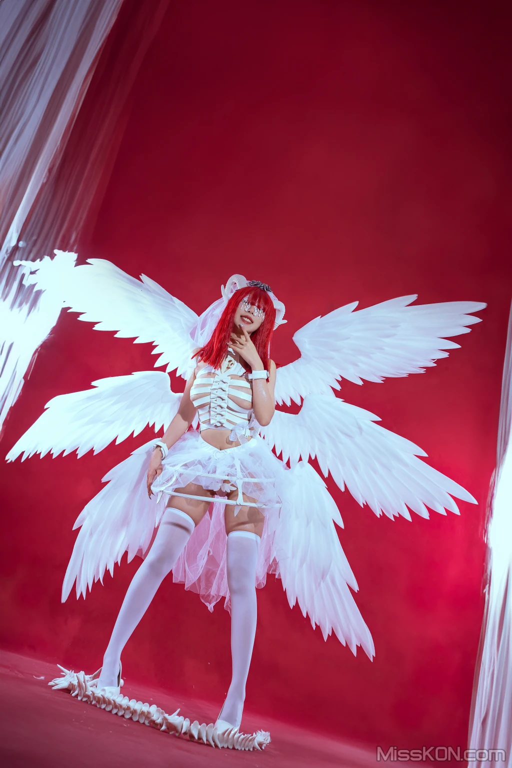 Coser@云溪溪 (Yunx1x1) Vol.062: 奶桃 萝斯莉莉斯·六翼炽天使 (24 photos) – Page 2