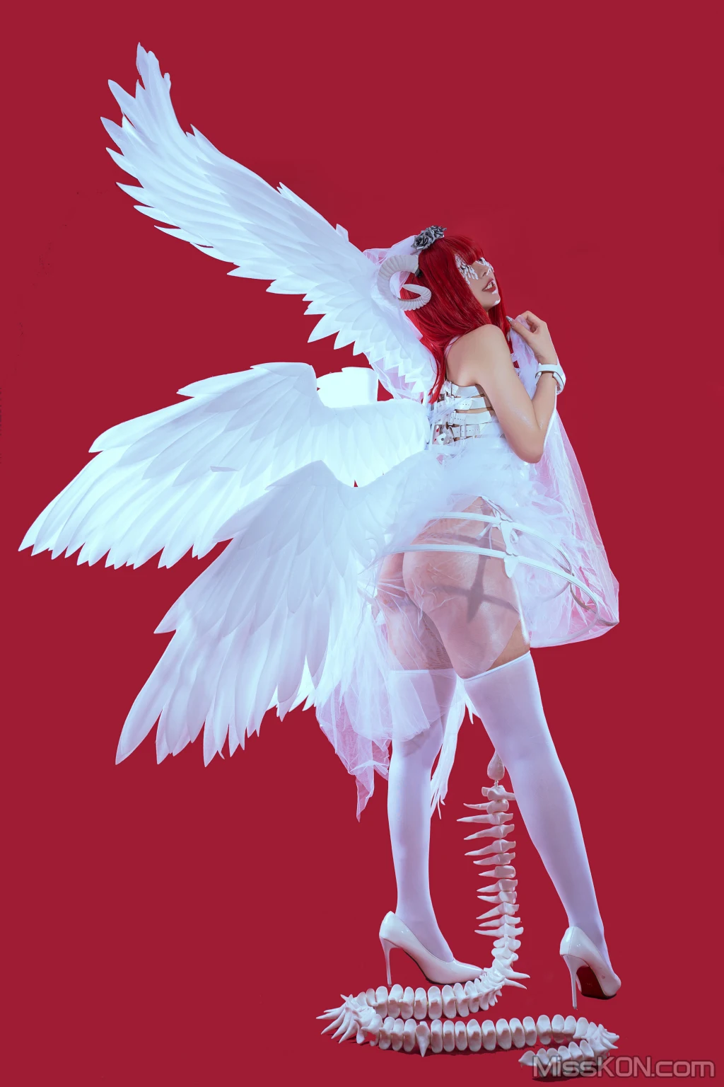 Coser@云溪溪 (Yunx1x1) Vol.062: 奶桃 萝斯莉莉斯·六翼炽天使 (24 photos) – Page 2