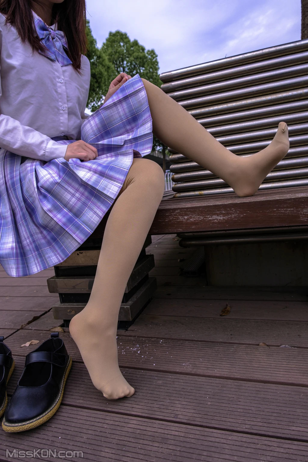 [森萝财团写真] 月下001 小夜 肉丝 300D 真空 (76 photos) – Page 2