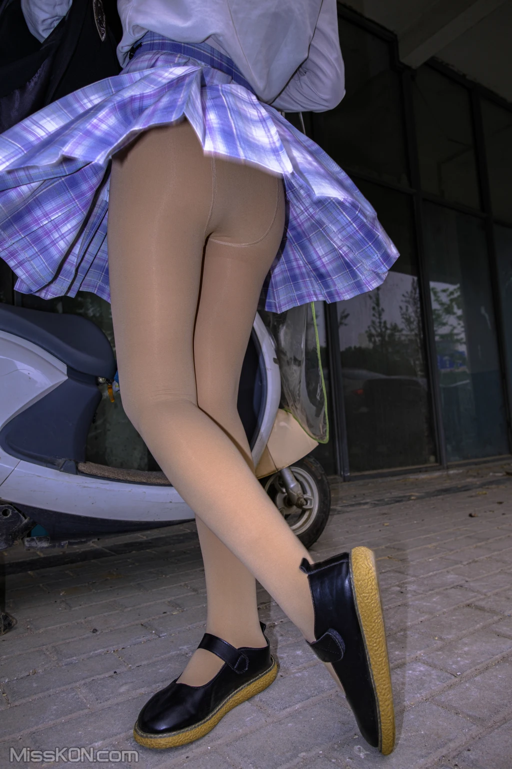 [森萝财团写真] 月下001 小夜 肉丝 300D 真空 (76 photos) – Page 3