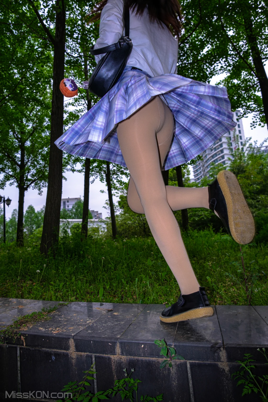 [森萝财团写真] 月下001 小夜 肉丝 300D 真空 (76 photos) – Page 3