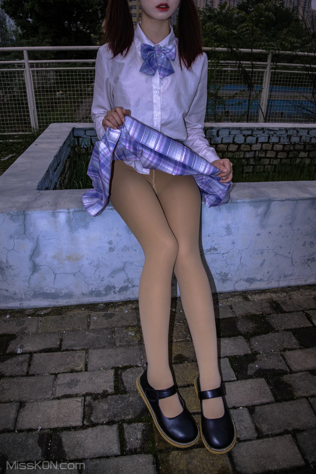 [森萝财团写真] 月下001 小夜 肉丝 300D 真空 (76 photos) – Page 6