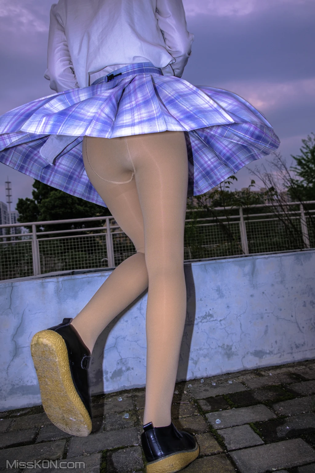 [森萝财团写真] 月下001 小夜 肉丝 300D 真空 (76 photos) – Page 6