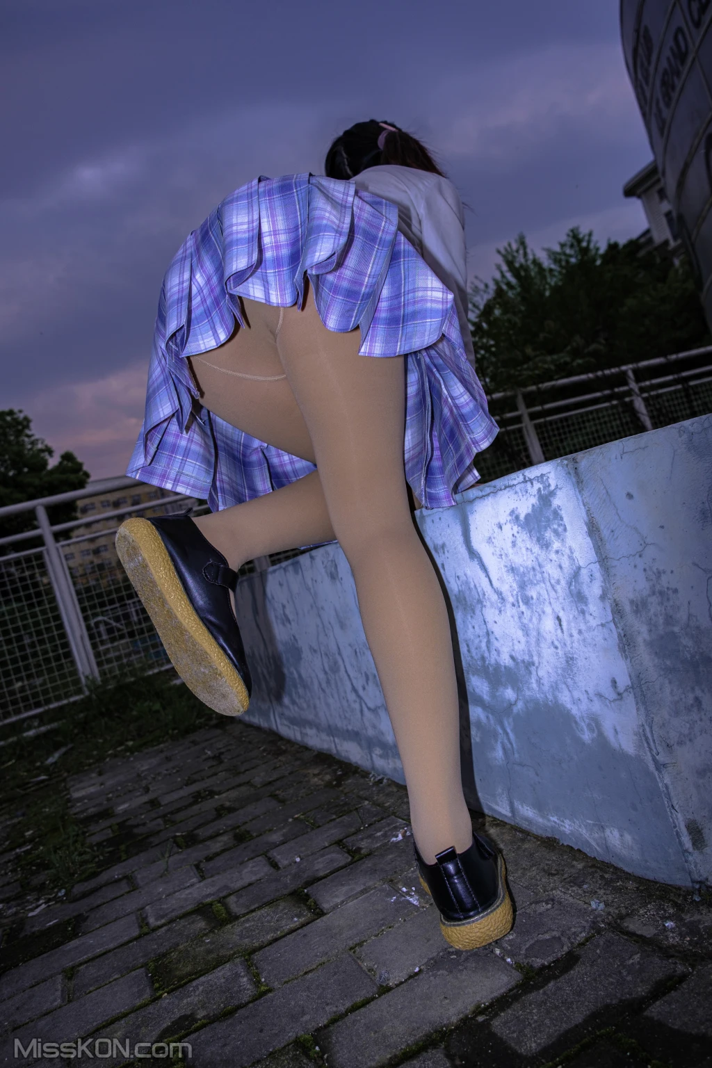 [森萝财团写真] 月下001 小夜 肉丝 300D 真空 (76 photos) – Page 7