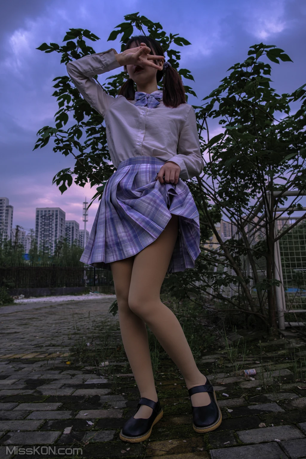 [森萝财团写真] 月下001 小夜 肉丝 300D 真空 (76 photos) – Page 7