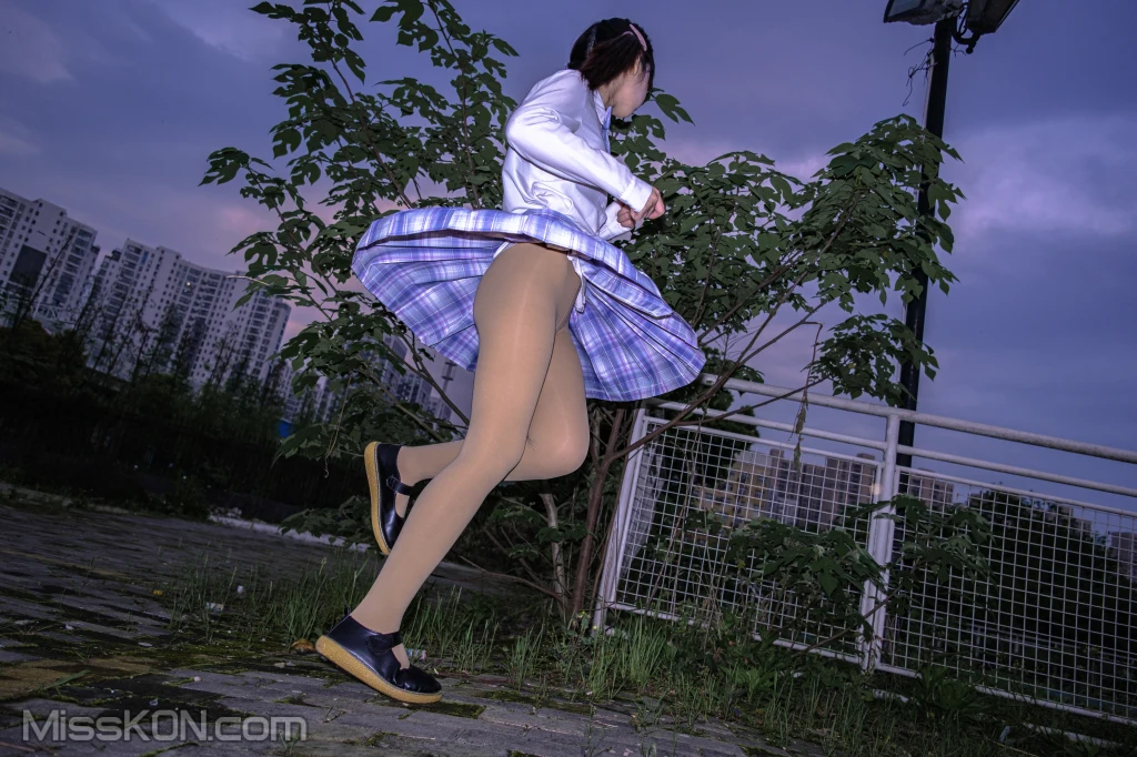 [森萝财团写真] 月下001 小夜 肉丝 300D 真空 (76 photos) – Page 7