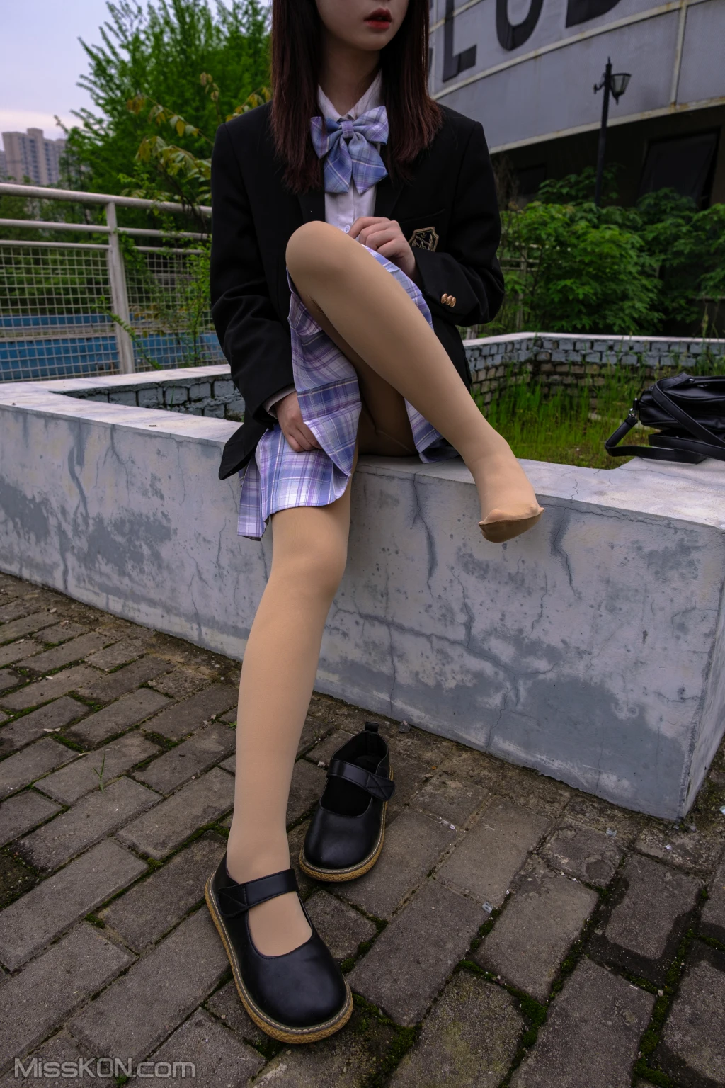 [森萝财团写真] 月下001 小夜 肉丝 300D 真空 (76 photos) – Page 8