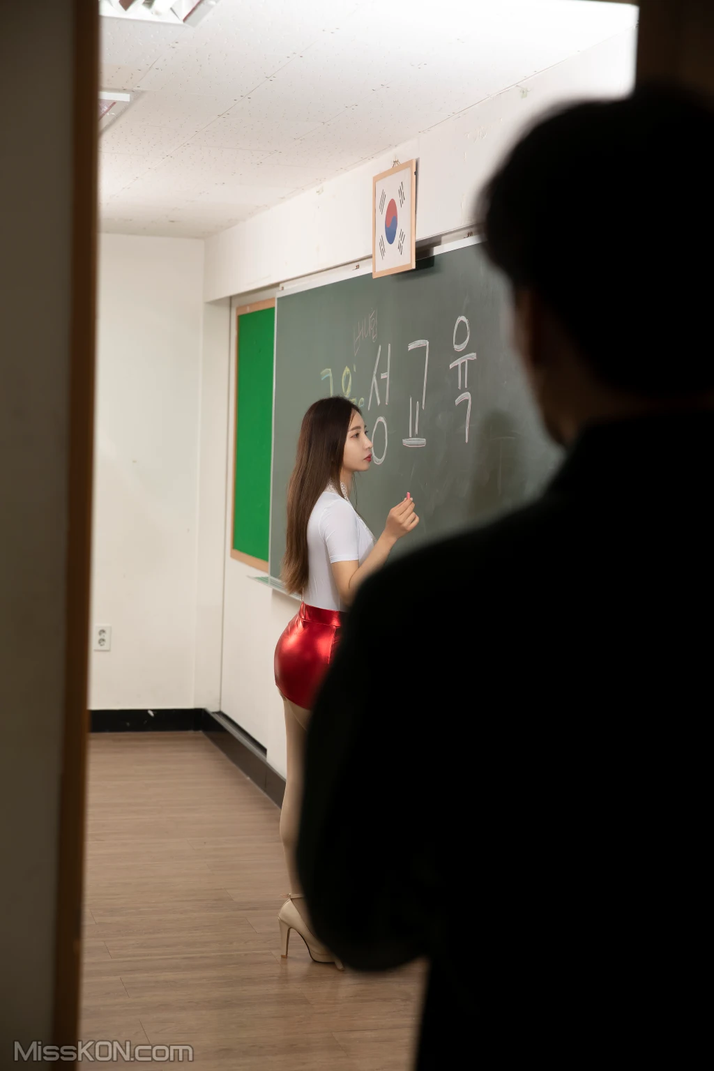 [BUNNY] LeeHa: A Fuxx Teacher S.3 Brainwashed Teacher (101 photos)