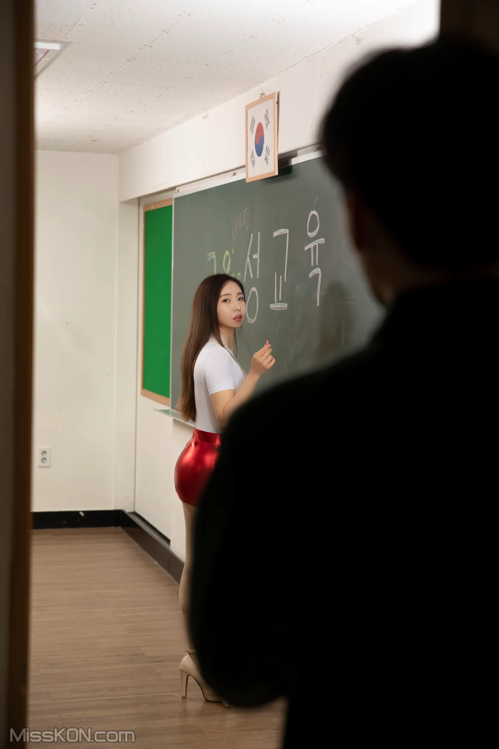 [BUNNY] LeeHa: A Fuxx Teacher S.3 Brainwashed Teacher (101 photos)