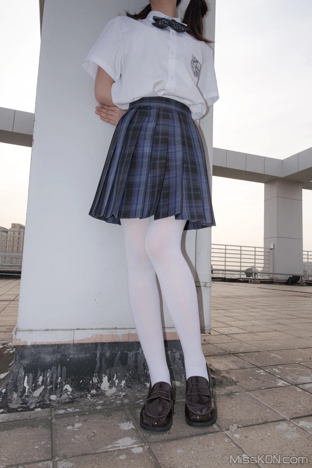 [森萝财团写真] 月下002 小夜 真空白丝 80D 户外 (102 photos + 1 video) – Page 8