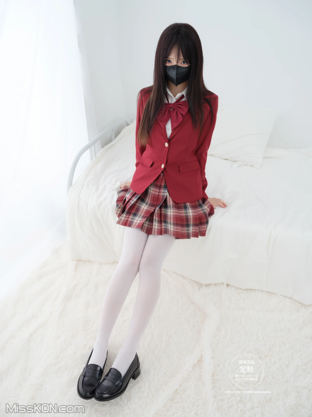 [紧急企划] EX-016 见希w 白丝制服 (49 photos)