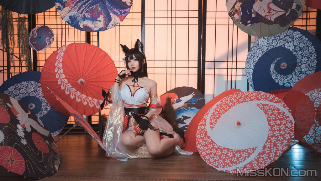 Coser@: Azurlane Amagi (30 photos) – Page 2