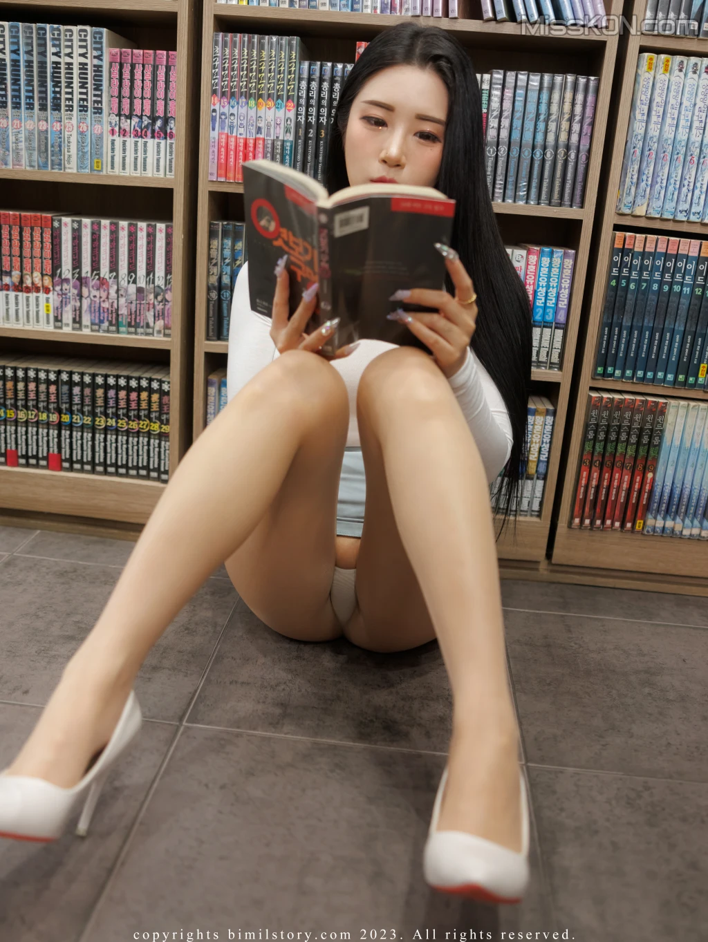 [Bimilstory] Bomi (보미): Vol.38 Part-timer Girl at a Comic Book Cafe (Part 1) (115 photos + 3 videos) – Page 4