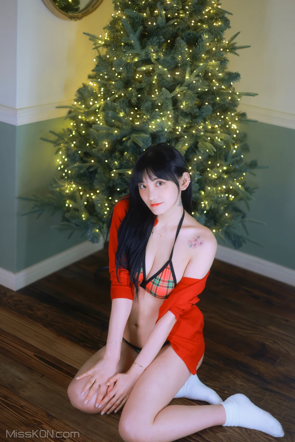 [Yo-U] Sula: Christmas Present (147 photos + 1 video) – Page 7