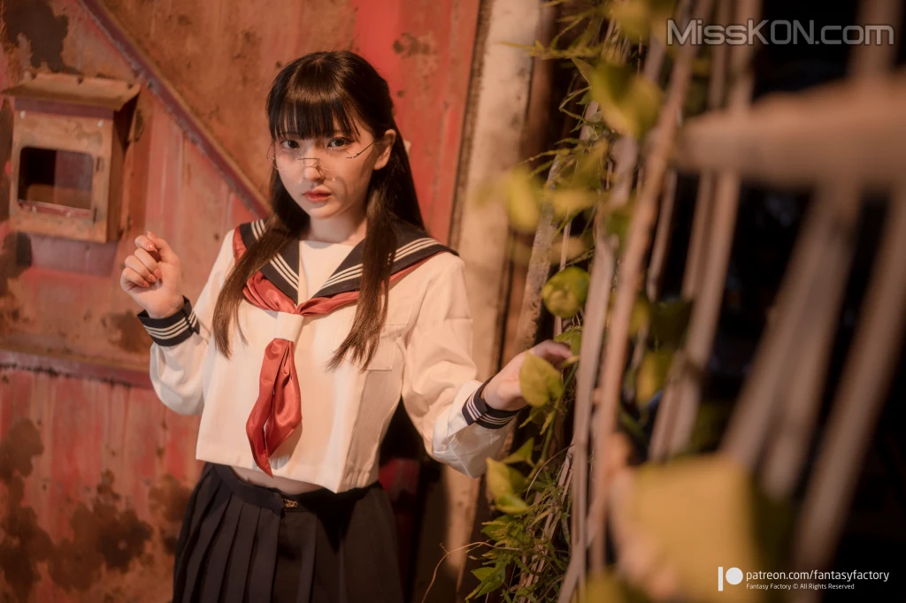 [Fantasy Factory] 小丁: 緊縛 (45 photos)