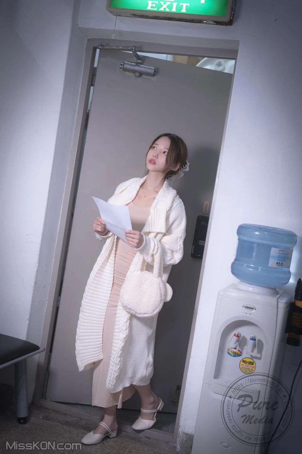 Pure Media Vol.269: Yeha (예하) – Visit Suspicious Hospital (201 photos) – Page 2