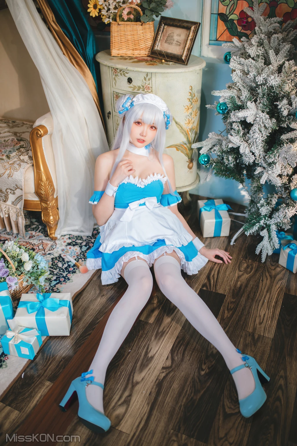Coser@瓜希酱: 碧蓝航线 小天鹅女仆 (22 photos) – Page 2