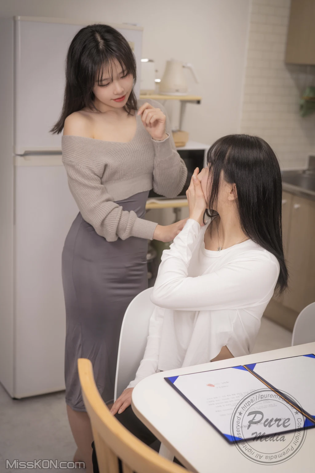 Pure Media Vol.270: Hina (히나) & Sira (시라) – X-rated Contract (248 photos) – Page 4